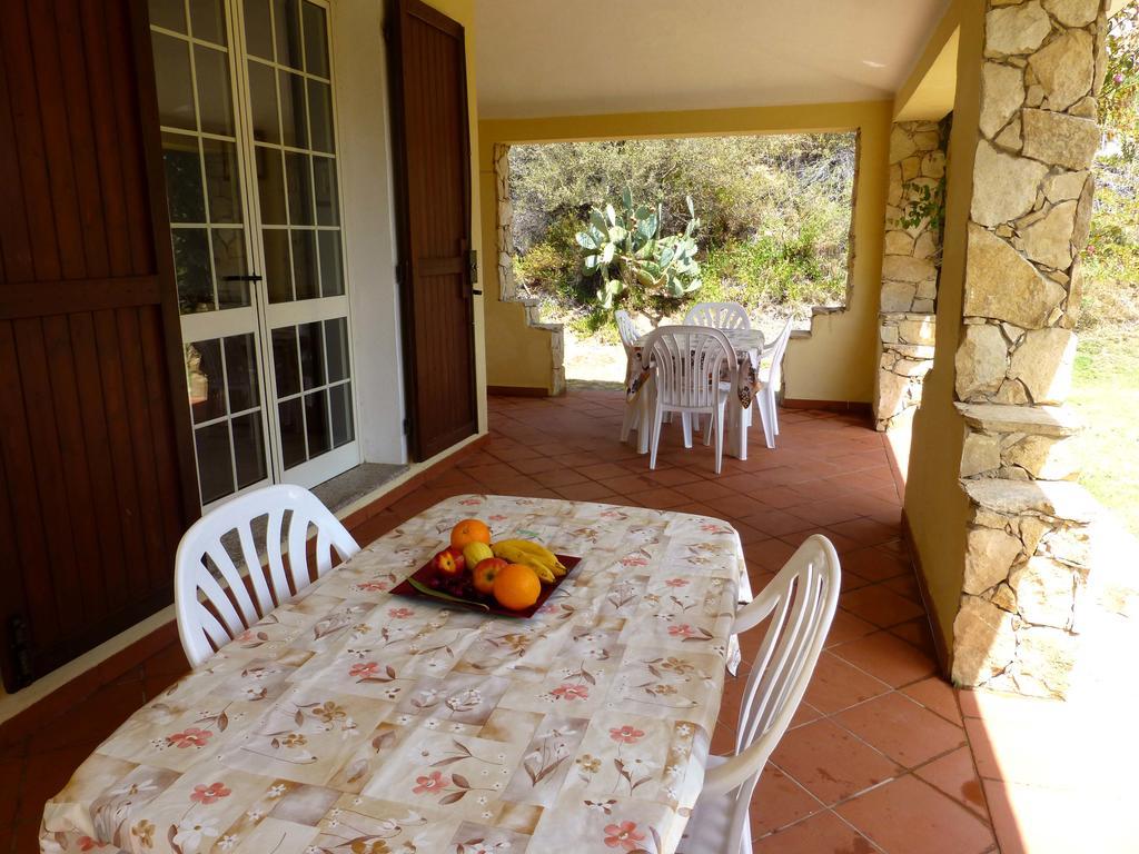Villa Casanova Santa Margherita di Pula Exterior photo